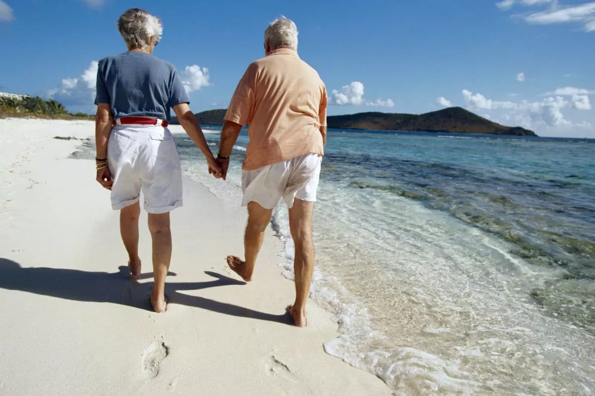 7 praias para visitar com idosos no Brasil