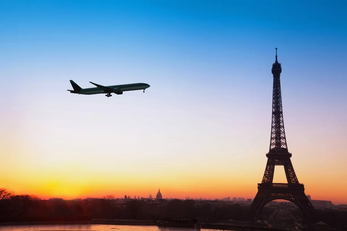 Como encontrar voos para Paris